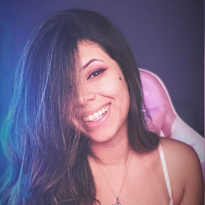 Amanda Beatriz